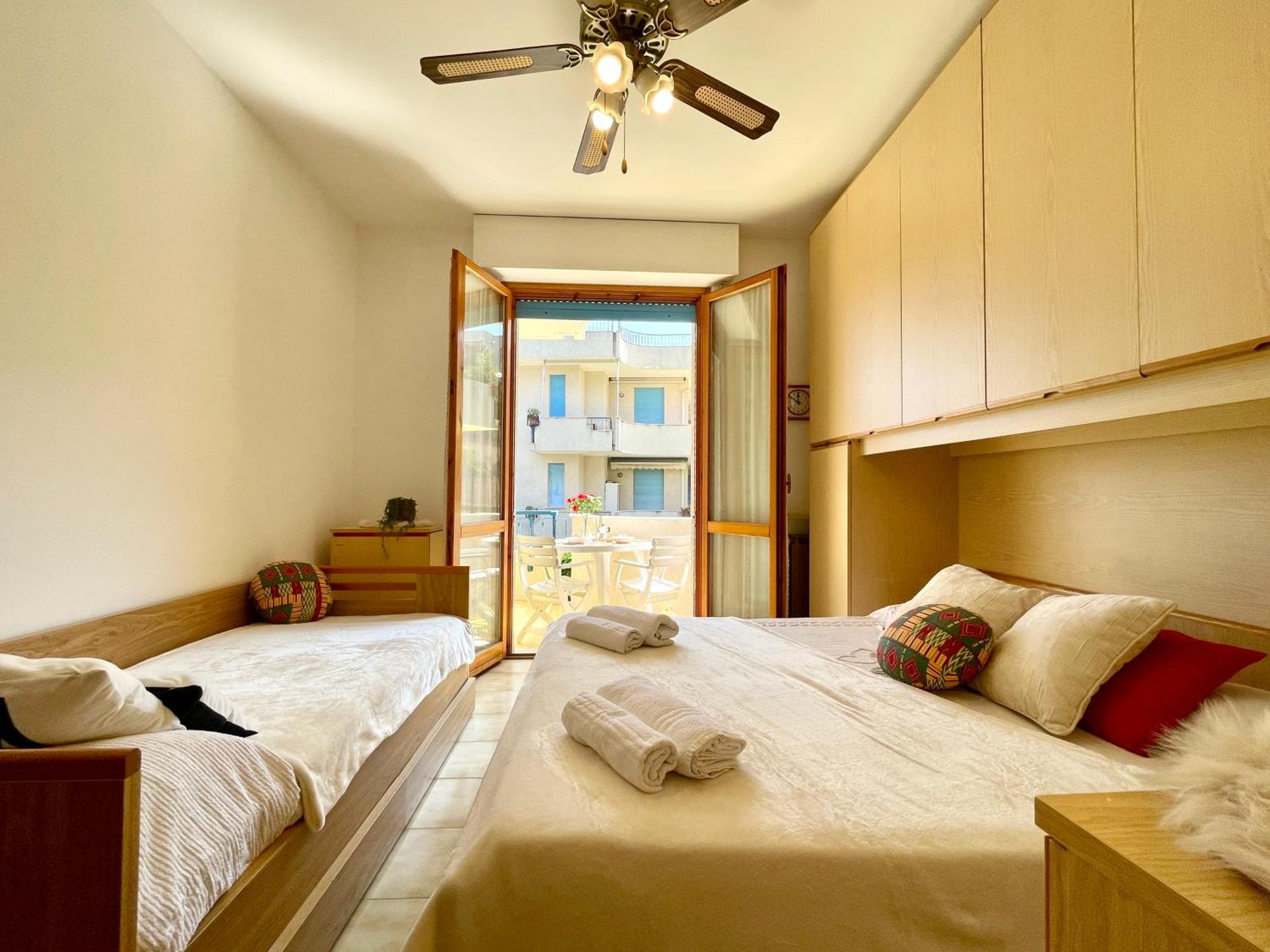 Apartamento 2 Locali A 600 Mt Dal Mare - Free Parking Ceriale Exterior foto